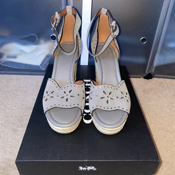 COACH Kelsi Wedge Espadrille Sandals Heathered Gray Suede Studded Size 9 NIB - Picture 3 of 14